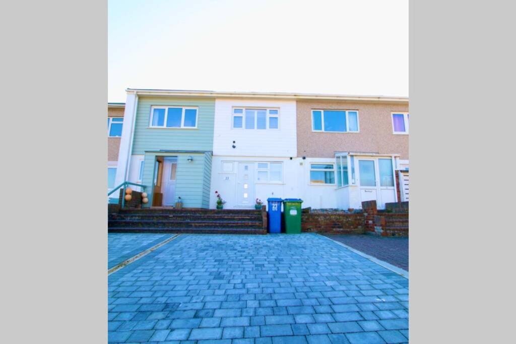 Serenity "Your Calm Seafront Retreat" By Air Premier Seaford Exteriér fotografie