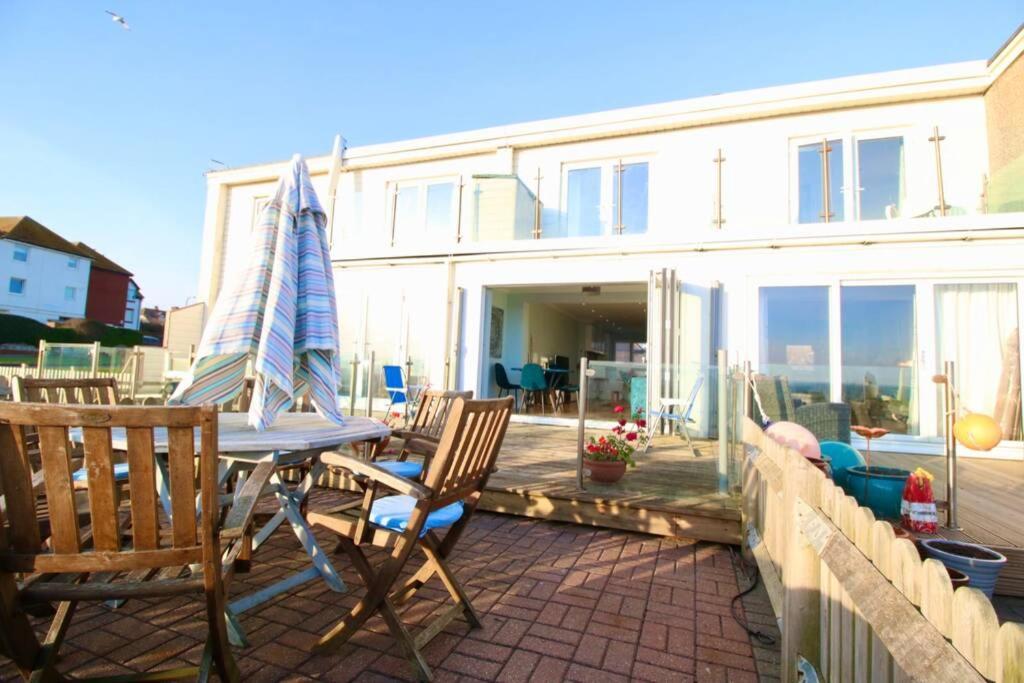 Serenity "Your Calm Seafront Retreat" By Air Premier Seaford Exteriér fotografie