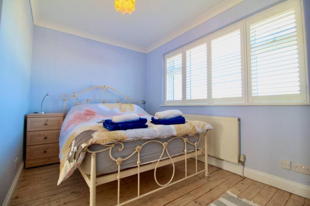 Serenity "Your Calm Seafront Retreat" By Air Premier Seaford Exteriér fotografie